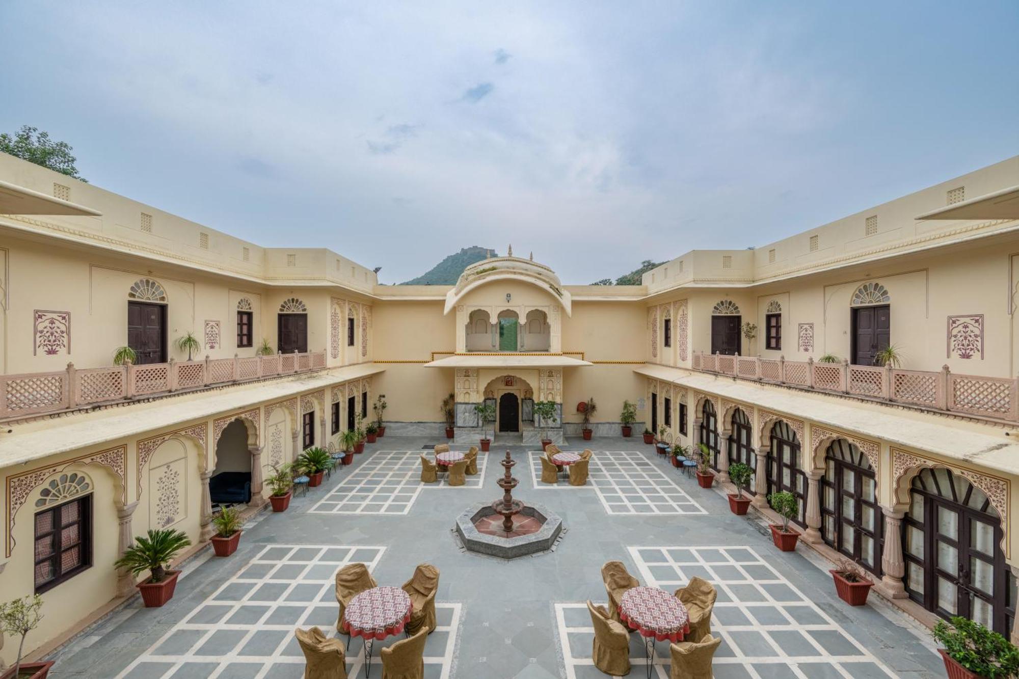 Dhulagarh Heritage Palace Hotel Near Jaipur Bānskhoh Extérieur photo