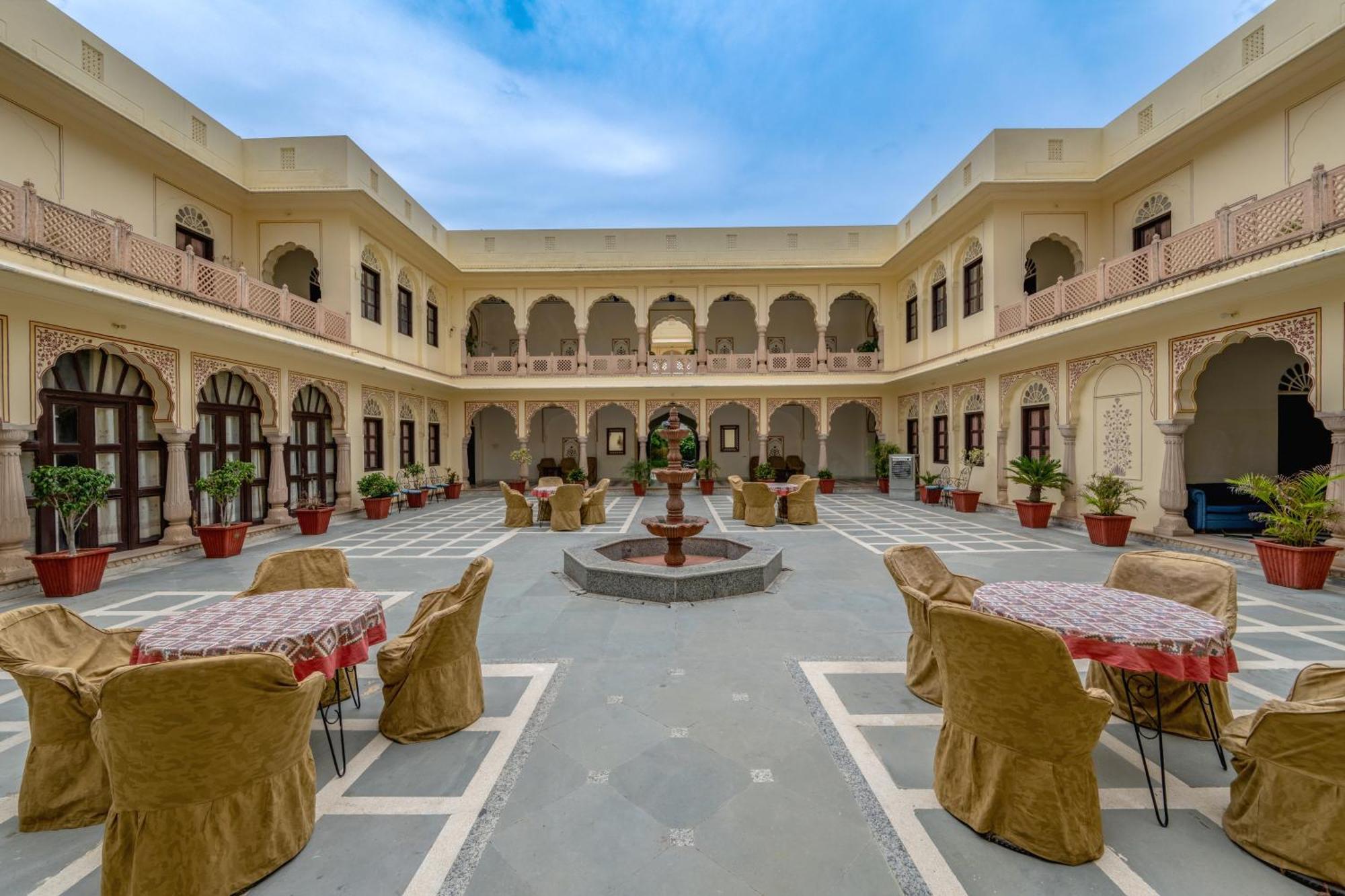 Dhulagarh Heritage Palace Hotel Near Jaipur Bānskhoh Extérieur photo