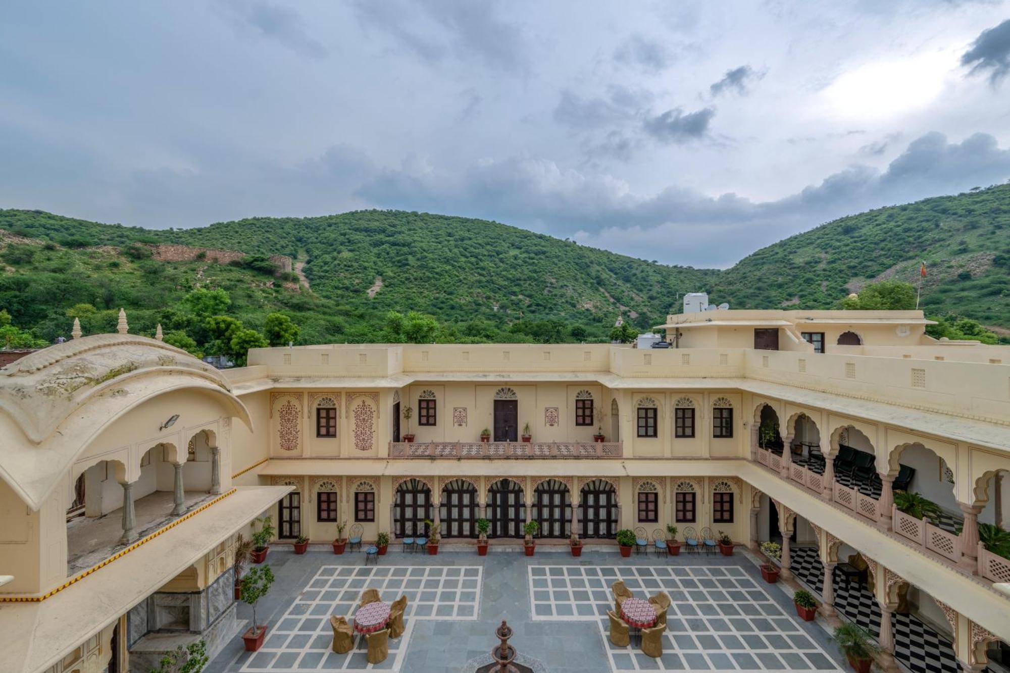 Dhulagarh Heritage Palace Hotel Near Jaipur Bānskhoh Extérieur photo