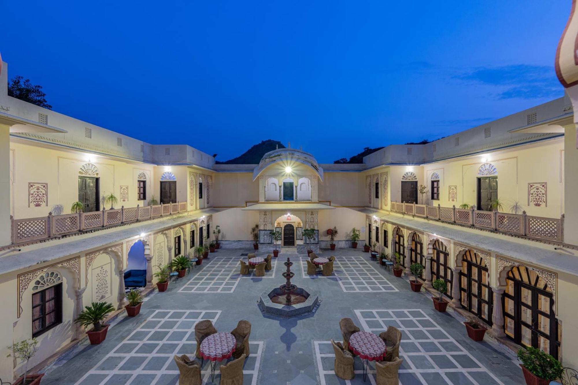 Dhulagarh Heritage Palace Hotel Near Jaipur Bānskhoh Extérieur photo
