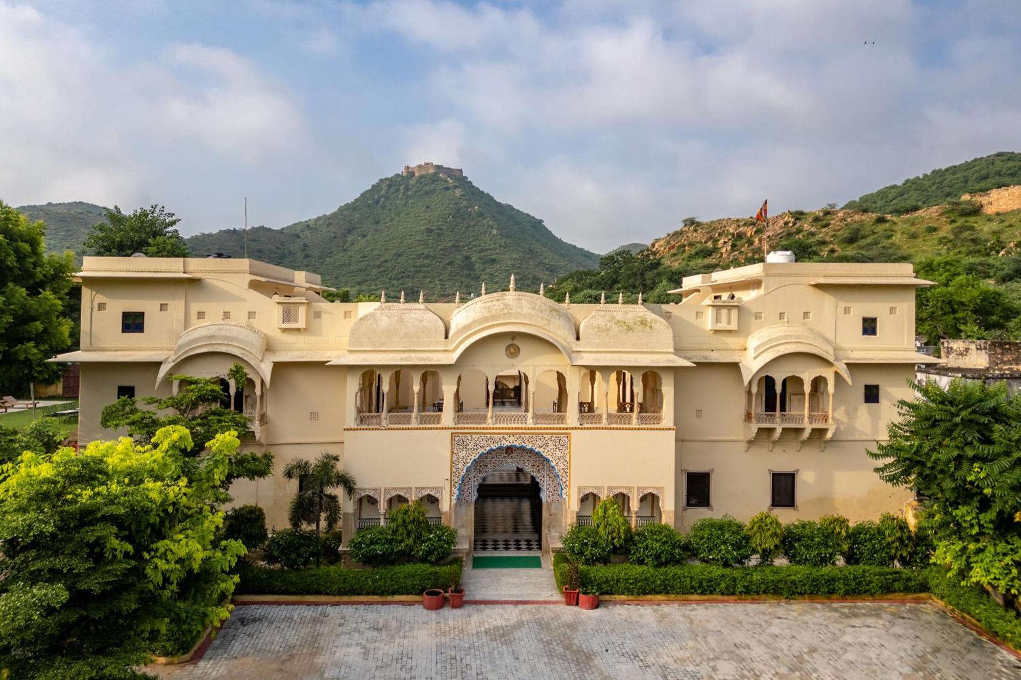 Dhulagarh Heritage Palace Hotel Near Jaipur Bānskhoh Extérieur photo